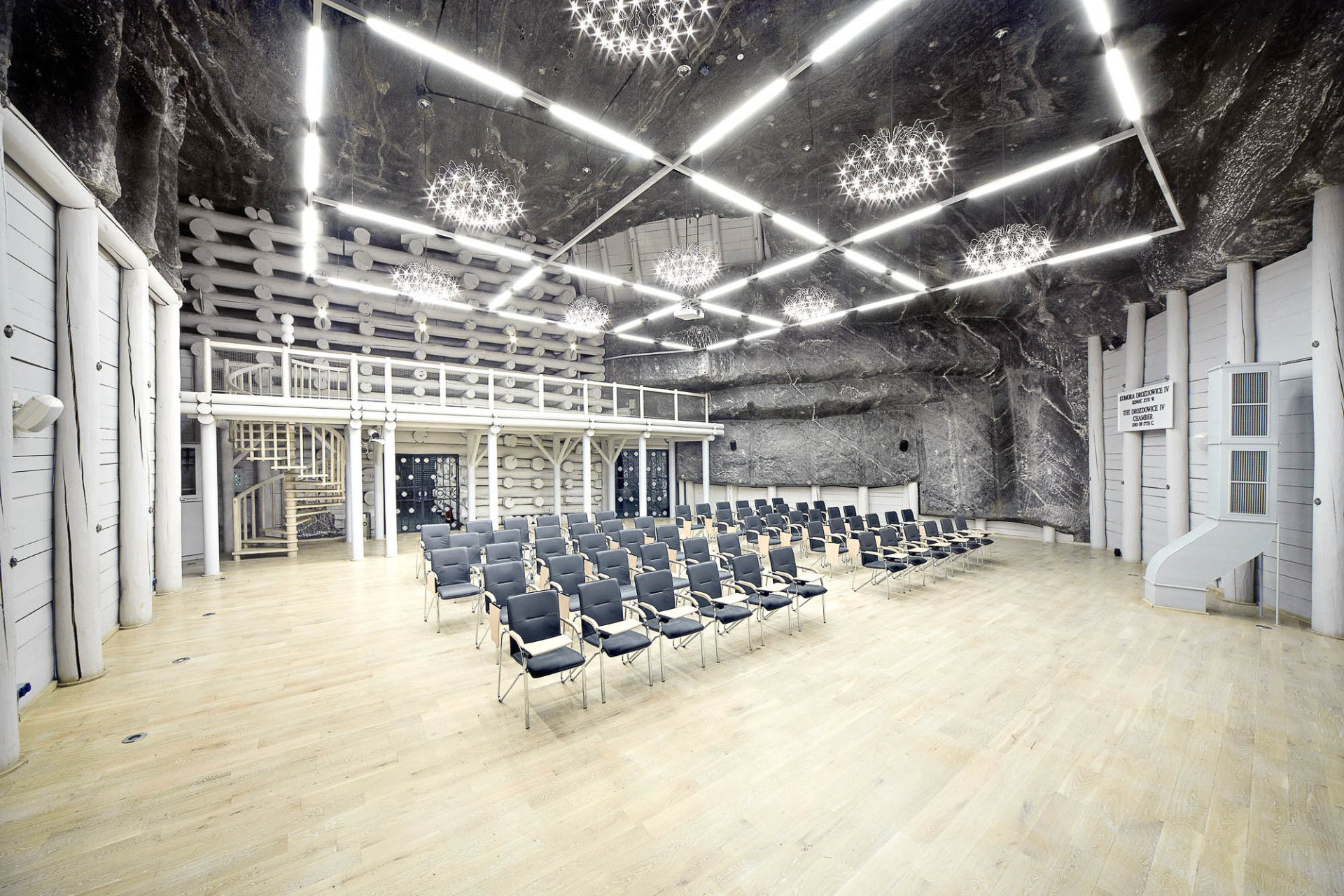 sala-konferencyjna-drozdowice-iv-komora-imprezy-kopalnia-soli-wieliczka-2.jpg